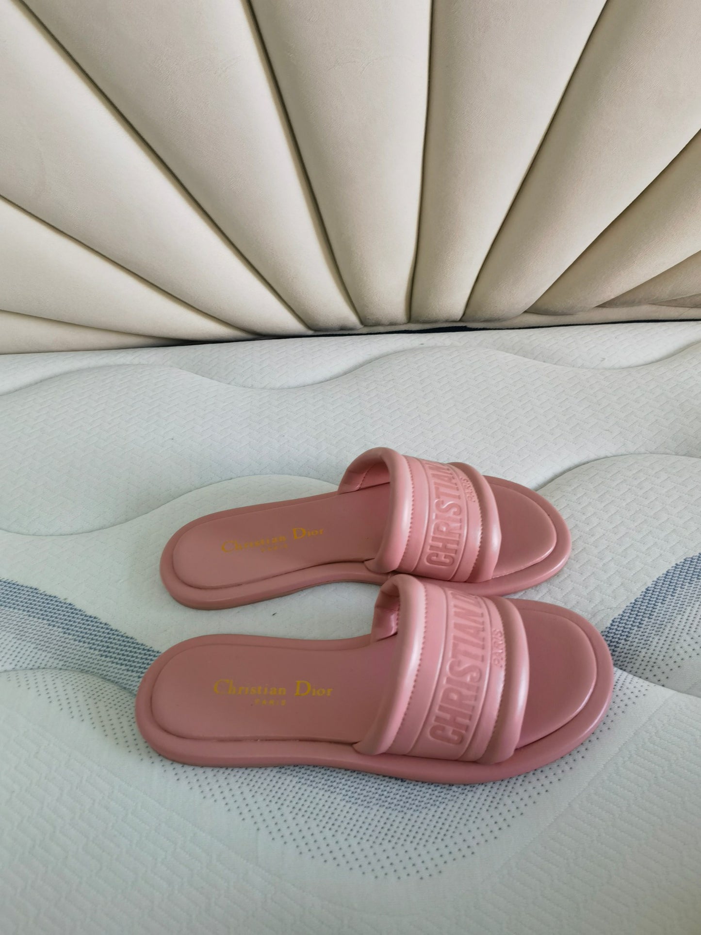 CD Plush Slides - Pink