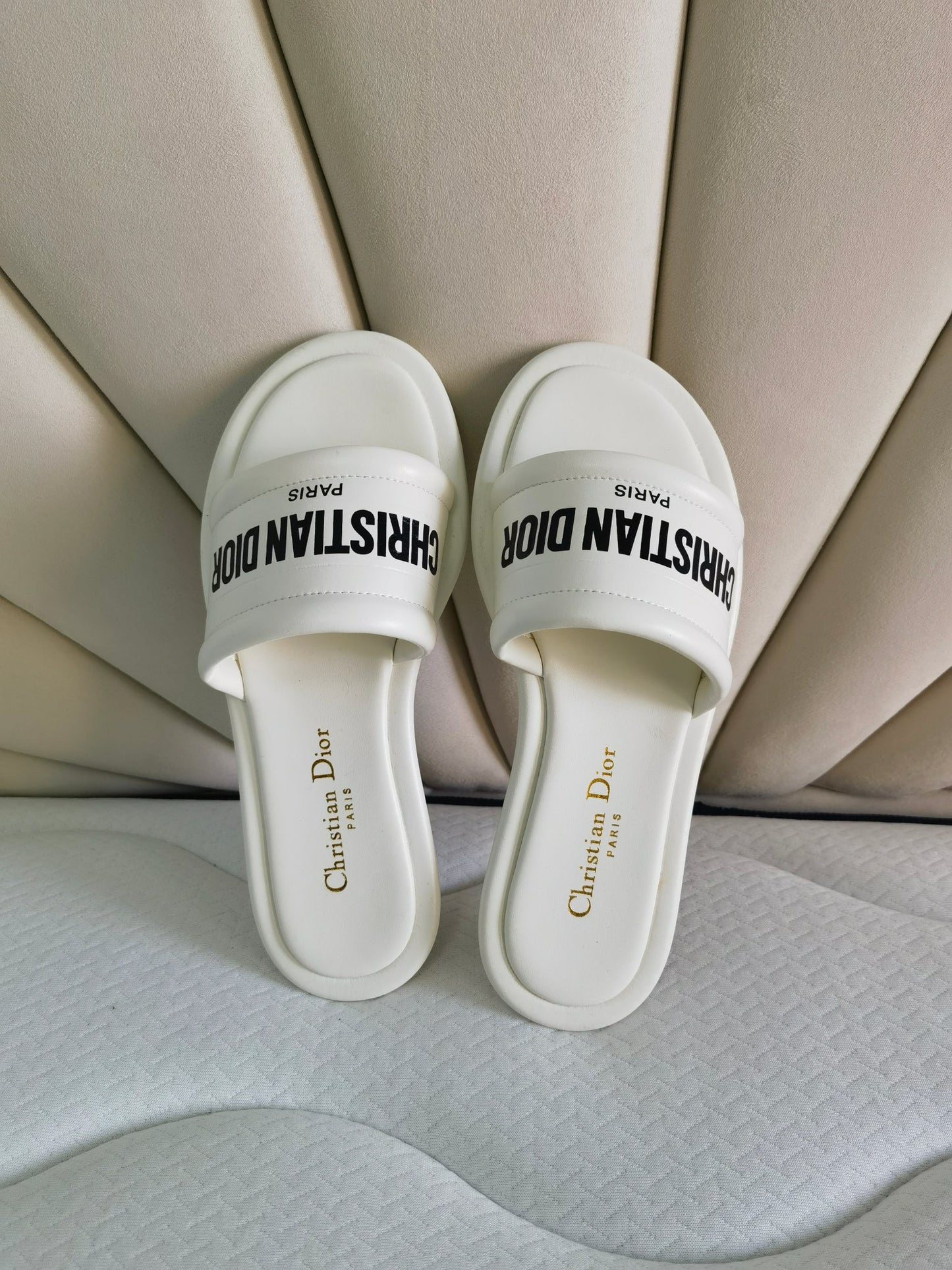 CD Plush Slides - White